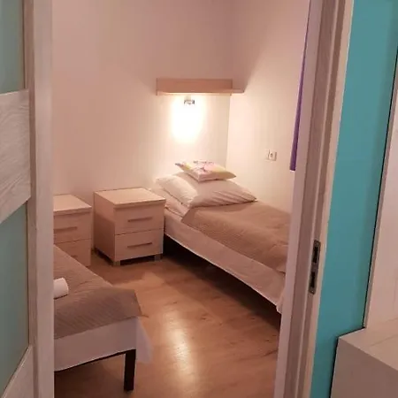 Urocza Przystan Domek letniskowy Kiemiany