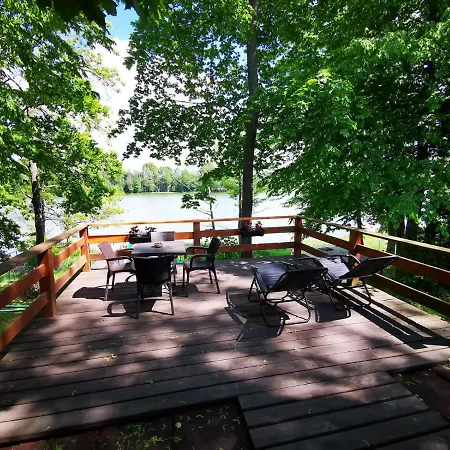 Lodge Urocza Przystan Kiemiany