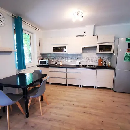 Urocza Przystan * Kiemiany