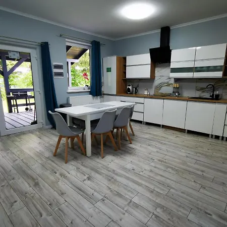 Urocza Przystan Lodge