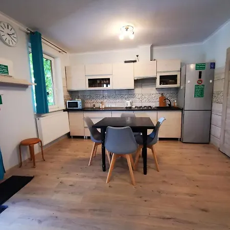 Urocza Przystan * Kiemiany