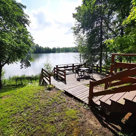 Urocza Przystan Lodge Kiemiany