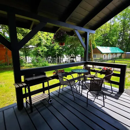 Urocza Przystan Lodge Kiemiany