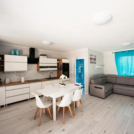 Urocza Przystan * Kiemiany