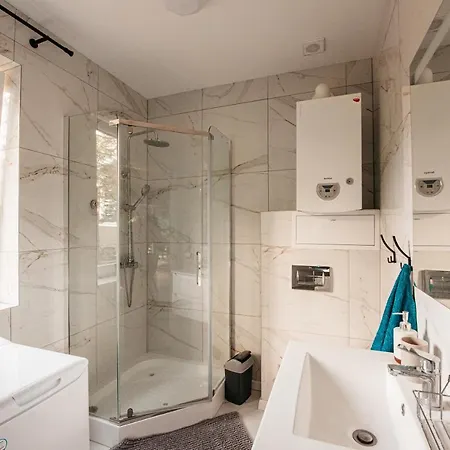 Urocza Przystan Kiemiany