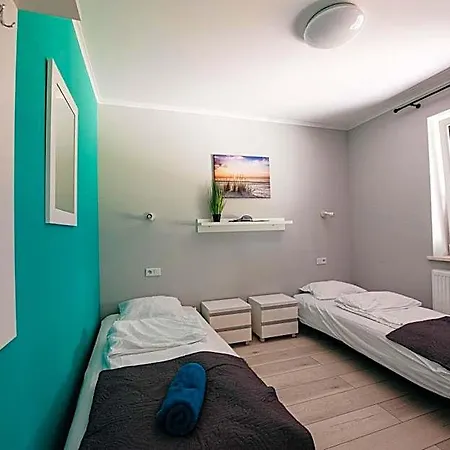 Urocza Przystan Lodge *