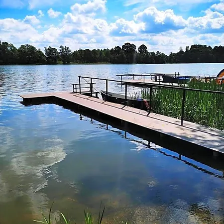 Urocza Przystan Lodge