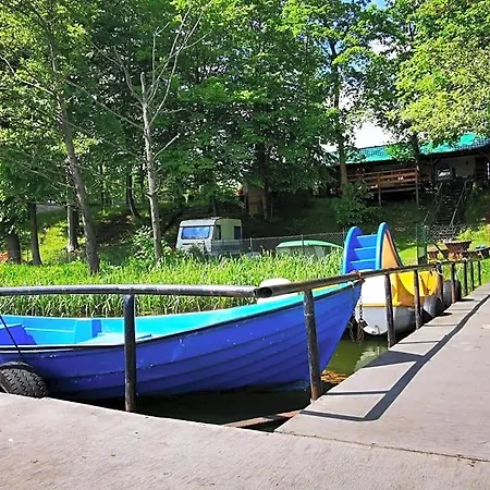 Urocza Przystan Lodge *