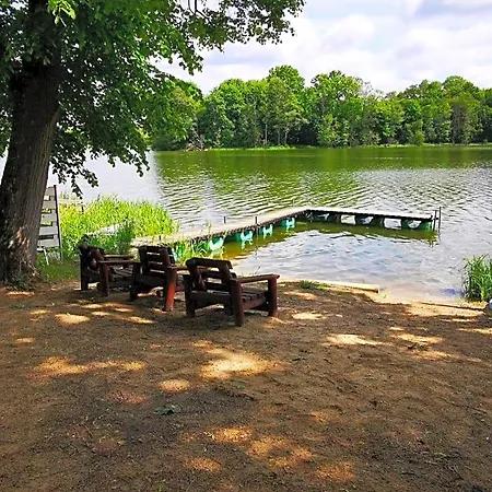 Urocza Przystan Lodge Kiemiany