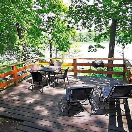 Lodge Urocza Przystan Kiemiany